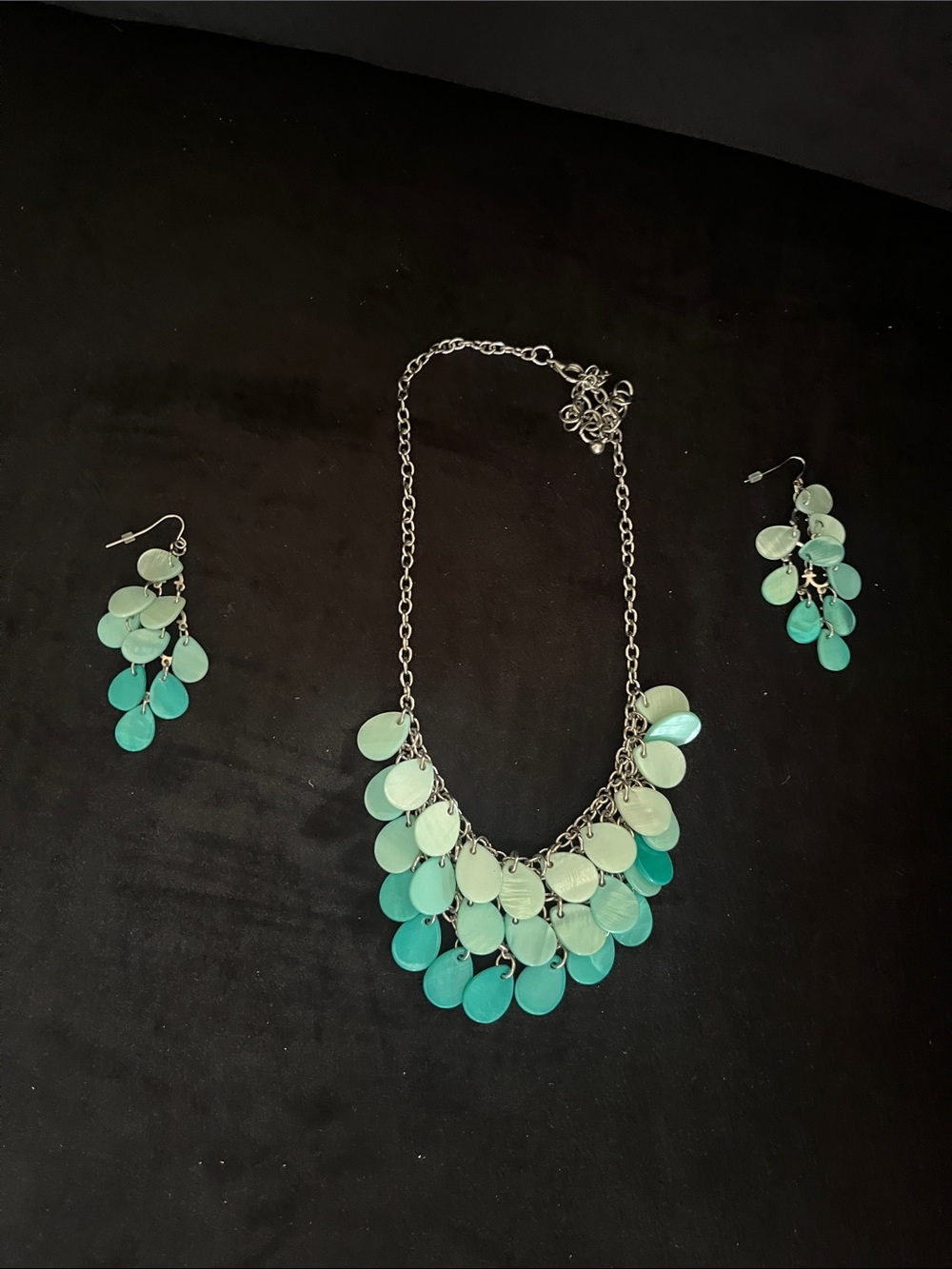 Teal Cascade Disc Necklace & Earring Set - Brand